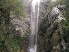 -燕子河大峡谷天坑仙境