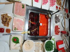 -海底捞火锅鲜切牛肉主题店(长寿路店)