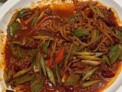 炒肉片-民族手抓羊肉馆·滩羊手抓·烤全羊