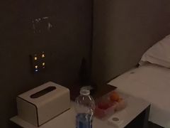 -涨巢·潮玩水疗局