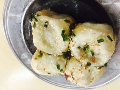 -黄阿姨锅贴大王(万航渡路店)