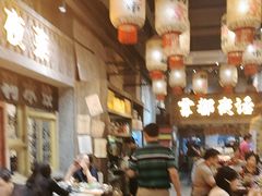 -旧街市鲜货老火锅(大光路店)