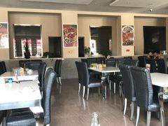 大堂-巢香扣肉馆