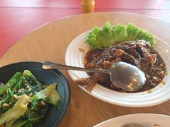 -大树下海鲜饭店