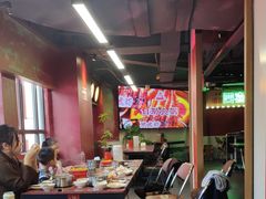 -四囍码头海鲜烧烤自助火锅(外滩南京东路悦荟广场店)