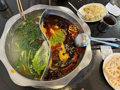 -重庆风光老灶火锅城(同德广场店)