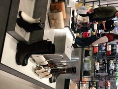 -CHARLES&KEITH(1234space店)