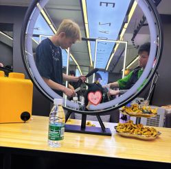 -藤野造型烫发染发