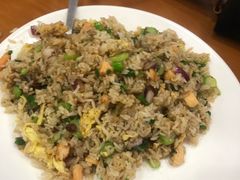 三文鱼鸽肝酱炒饭-煲煲掂风味煲仔饭餐厅(西区店)