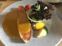 -穹六人间 people 6(岳阳路店)