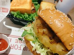 -The Habit Burger Grill 哈比特汉堡(复兴soho店)