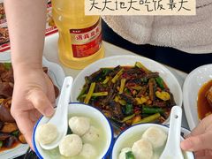 -丹水桥地锅鱼·翘嘴鲌·地方特色全鱼宴(丹江口大坝店)