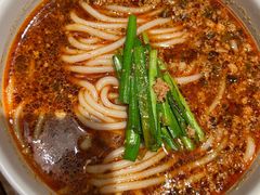 小锅米线-云海肴·汽锅鸡·云南代表菜(天山百盛优客店)