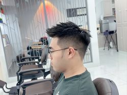 -尤司男士国潮理发馆