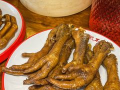 -老鼎万春卤菜(五代传承创始老店)