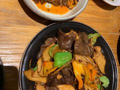 杏鲍菇竹耳爽肉片-十三式重庆江湖菜(金茂览秀城店)