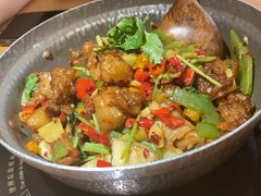 泡子姜烧牛蛙-吃饭皇帝大(合生汇店)