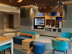 -珠海拱北口岸智选假日酒店