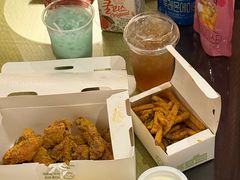 -BHC炸鸡(明洞总店)