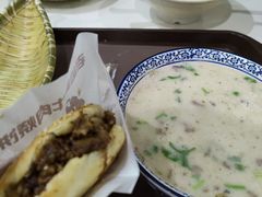 羊杂汤-穆得·老周家牛肉烧饼(普利街店)