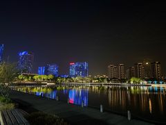 -翠山·映月湖景餐厅(映月湖公园店)