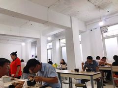 -闫家驴肉老店(华电一校店)