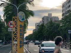 -海大南门夜市(海富街店)