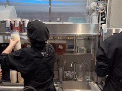 -霸王茶姬(上海静安大悦城店)
