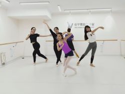 -佑宁舞蹈工作室