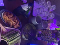 -喜鹊音乐酒馆(西街店)