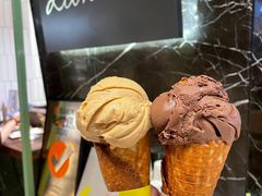 黑巧克力冰淇淋-LUNEURS月乐诗 冰淇淋咖啡(环贸店)