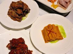 -HOMES上海本帮菜(襄阳公园店)