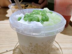 翡翠青团冰汤圆-芒青柠·鲜果甜品茶(双中店)