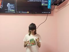 -VR间客漫虚拟现实体验馆(汉街店)