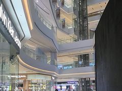 -LuOne凯德晶萃广场(徐家汇路店)
