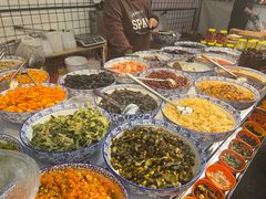 -百联临沂购物中心(临沂路店)