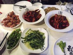 -龙巢盱眙龙虾·牛蛙·烧烤宵夜(八卦岭店)