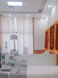-靓芙泉祛痘.科技美肤连锁