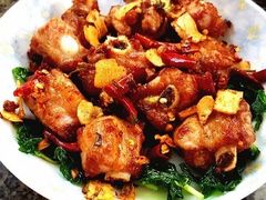 油炸排骨-巍山𤆵肉饵丝