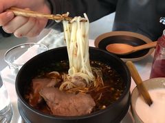 小锅米线-胡麻(静安嘉里店)