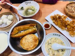 -弄堂咪道-饭香·面香·馄饨香(兴梅店)
