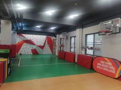 -悦动体能篮球羽毛球网球(三里河店)