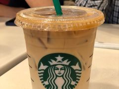 -星巴克(广州南站A18检票口楼上)