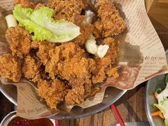 -明洞阿姨·韩式酱蟹烤肉·创意料理(三元桥店)