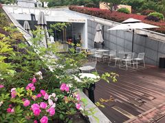 -UNI UNI(环亚凯瑟琳店)