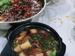 -余家庄肥肠鱼地方汤锅(银杏大道店)