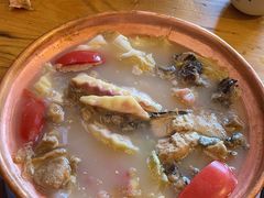 -阿婆情腊排骨火锅(金虹路店)