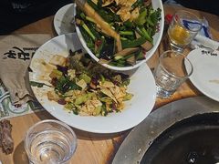 -咱屯子铁锅炖直营店(保利店)