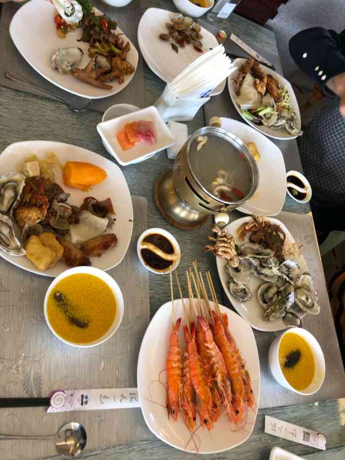 海天一色(北戴河店)-"买了一个368 的套餐,有加了几个菜. .