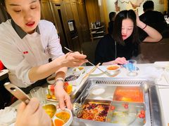 -海底捞火锅鲜切牛肉主题店(长寿路店)